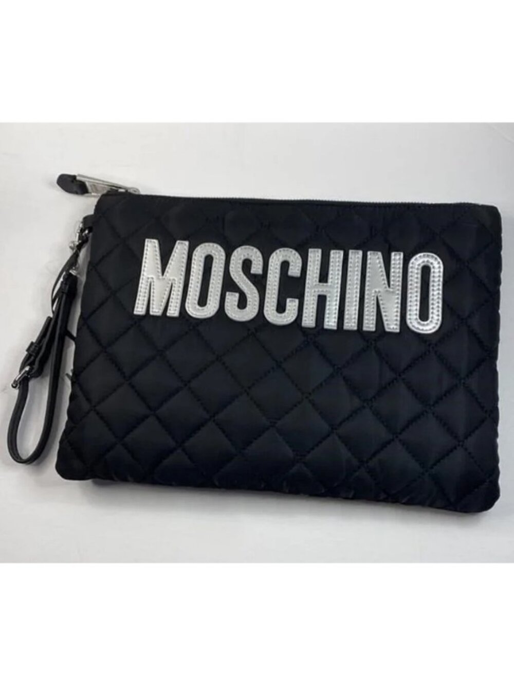 New 💯 Authentic Moschino quilted logo clutch bag - Picture 10 of 15